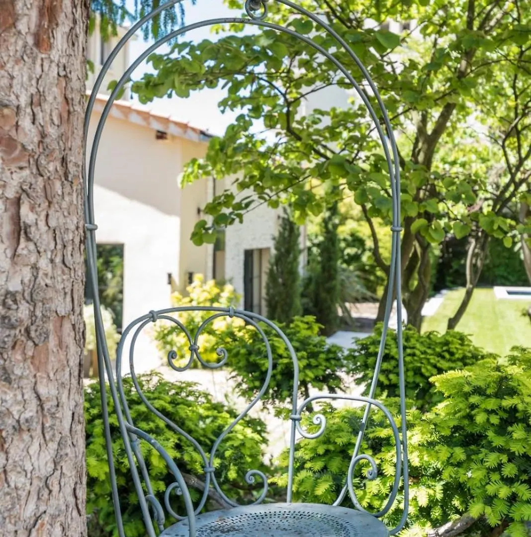 Willa Le Cedre Du Liban -Urban Chic House In The City Lyon Francja