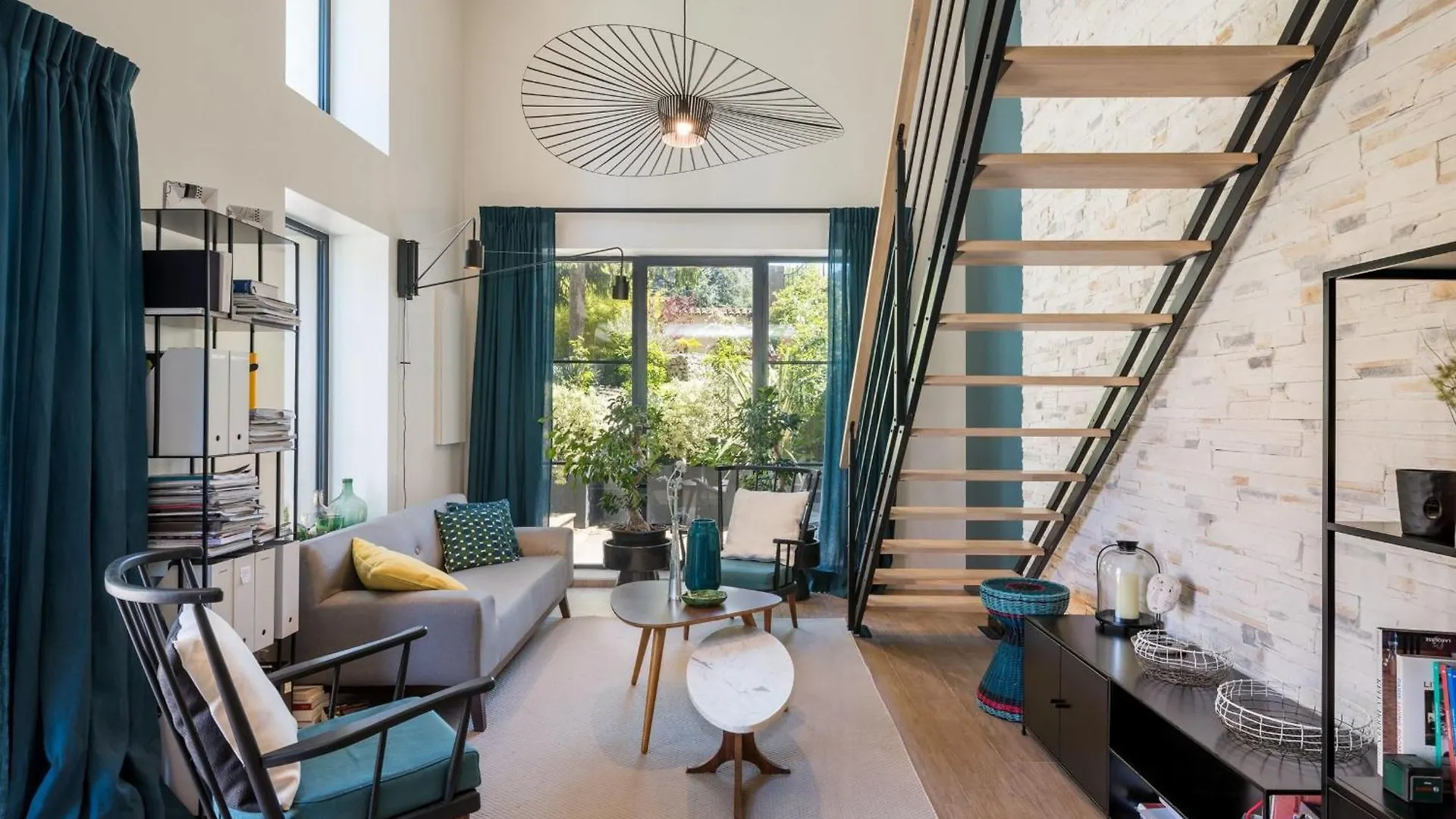 Le Cedre Du Liban -Urban Chic House In The City Lyon 0*,